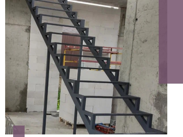 Демонтаж металлических лестниц в Шахтах быстро и безопасно