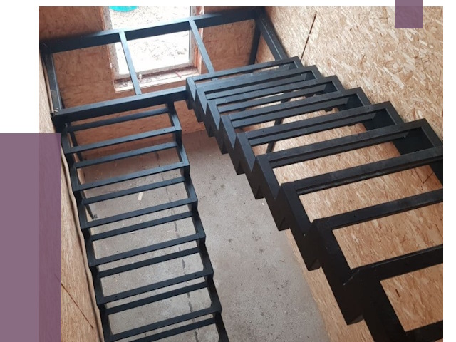 Демонтаж лестниц на металлокаркасе в Шахтах от 7814 руб. за м²