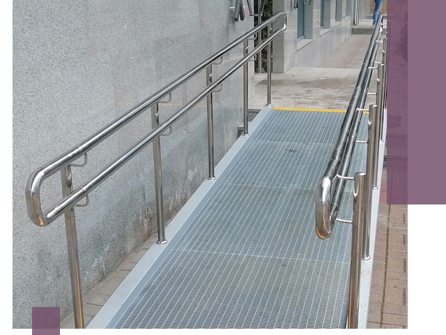 Пандусы для инвалидов в Шахтах — изготовление и монтаж