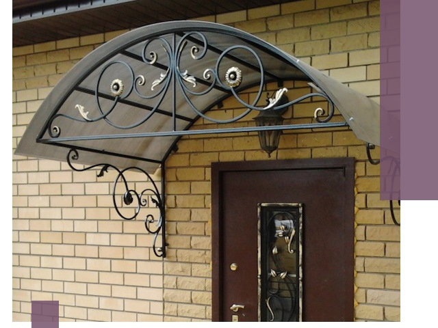 Изготовление козырьков из металла под ключ в Шахтах